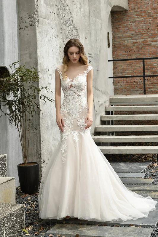 Mermaid Bateau Ivory Wedding Dress with White Lace