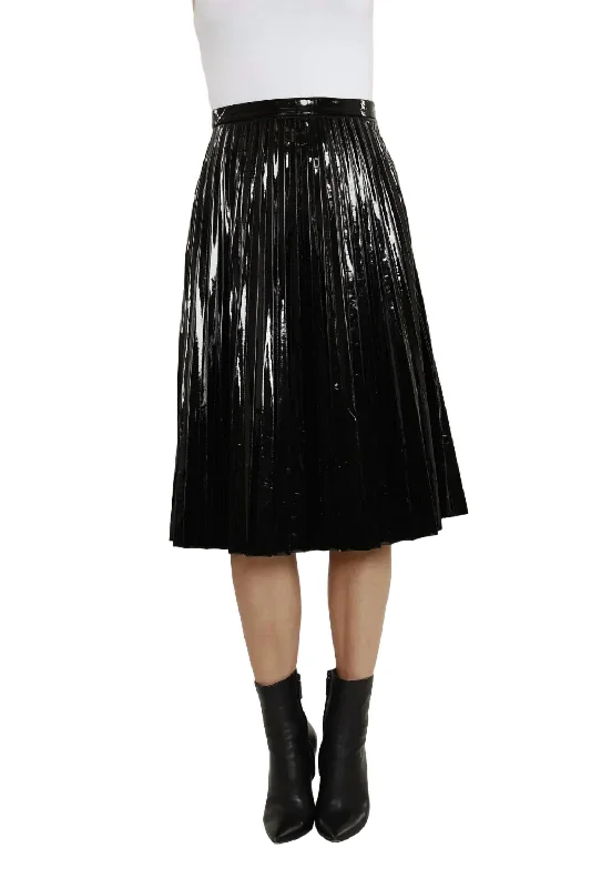 Patent Leather Pleated Skirt In Black