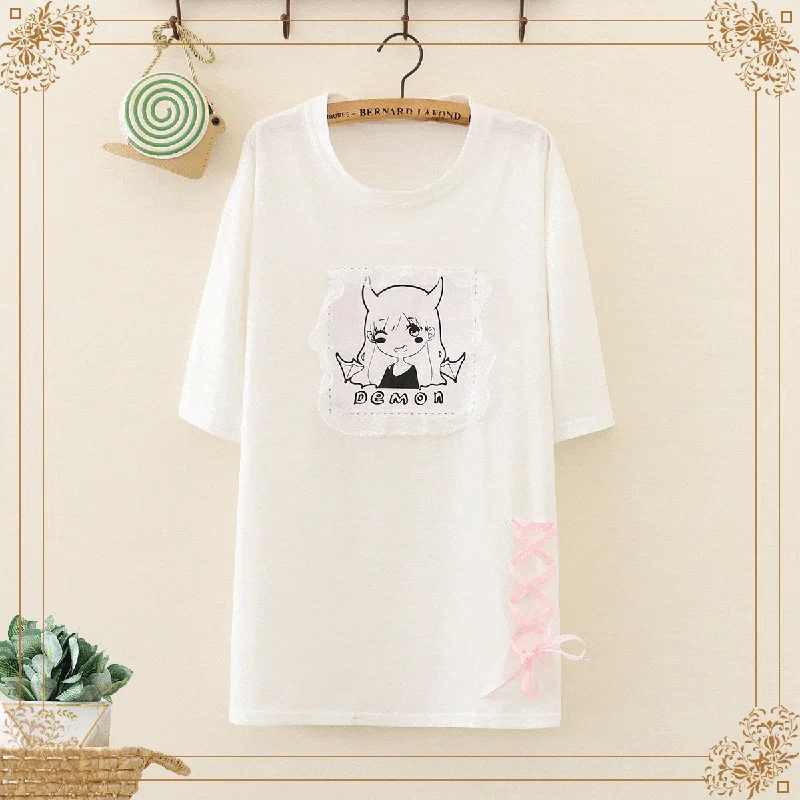 Women's Kawaii Contrast Color Girl Printed Lace-up Tees