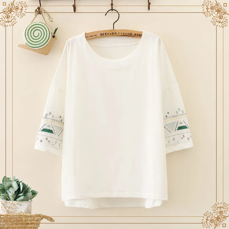 Women's Sweet Mountain Embroidered Loose Tees 